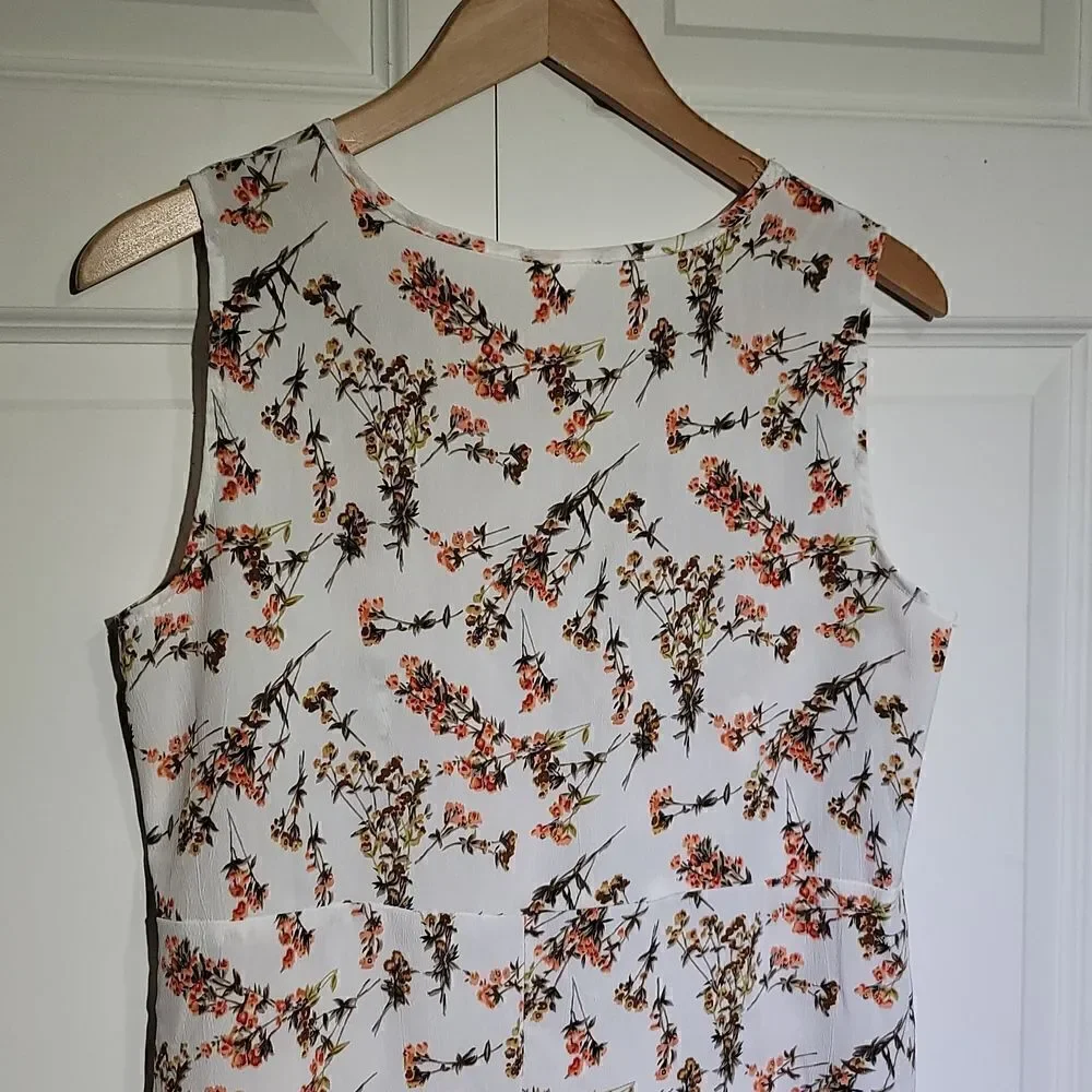 𝅺VINTAGE 90's White Floral Midi Dress
